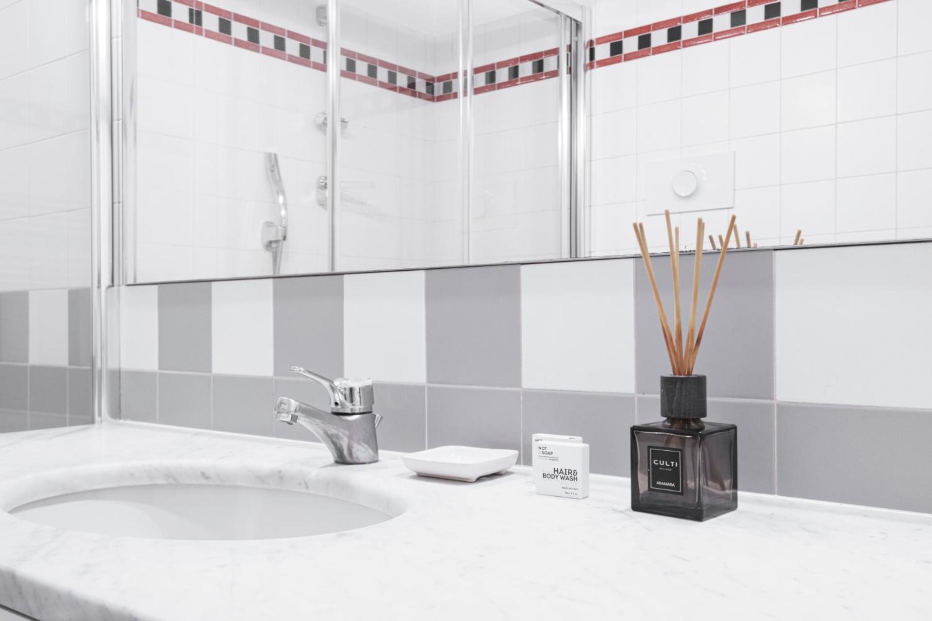 Easylife - Bilocale Funzionale In Porta Romana Appartement *