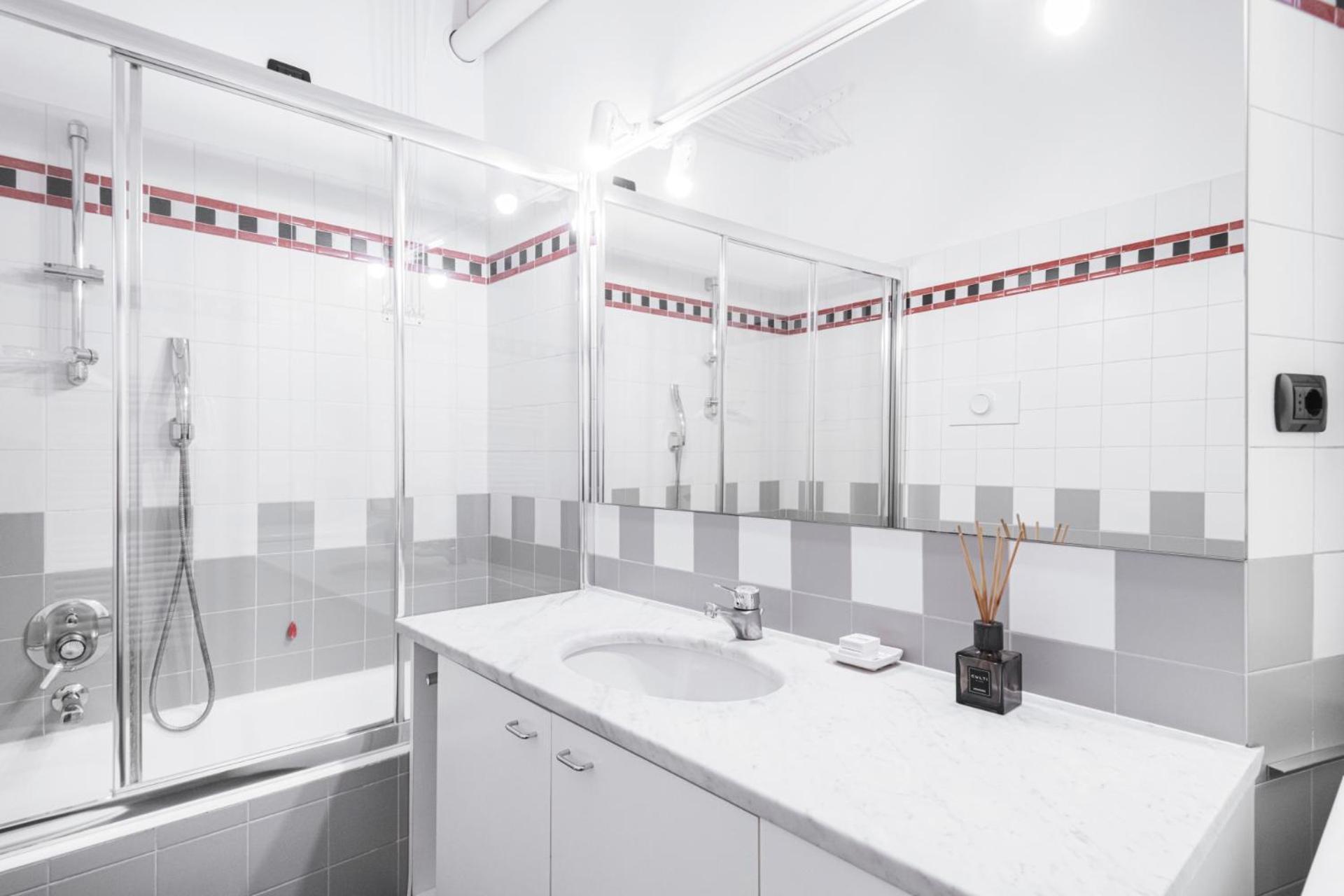 Easylife - Bilocale Funzionale In Porta Romana Appartement *